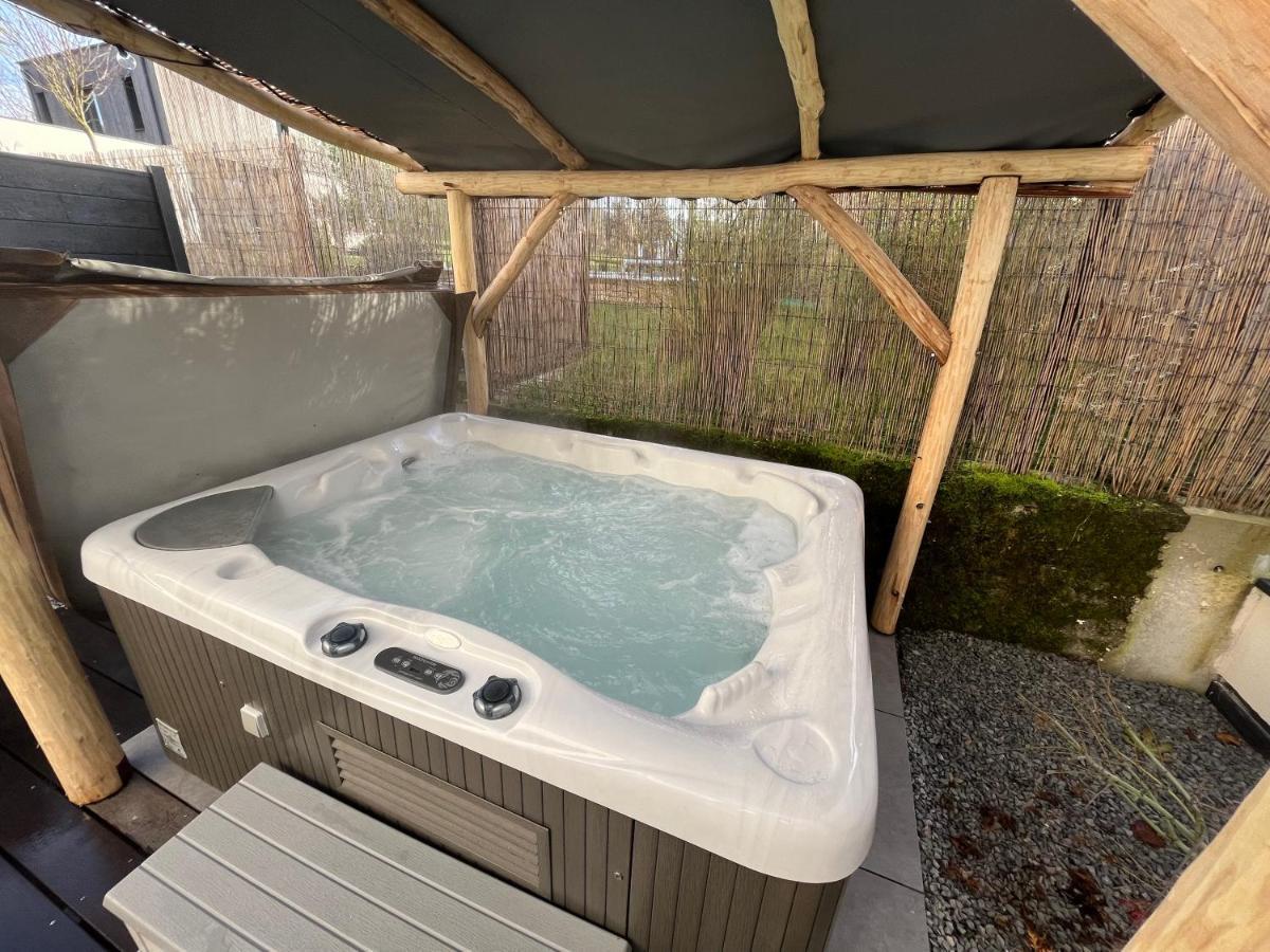Sejour Detente - Appart'Hotel N 1 Avec Jaccuzi, Piscine Et Petit-Dejeuner Chouzelot Экстерьер фото