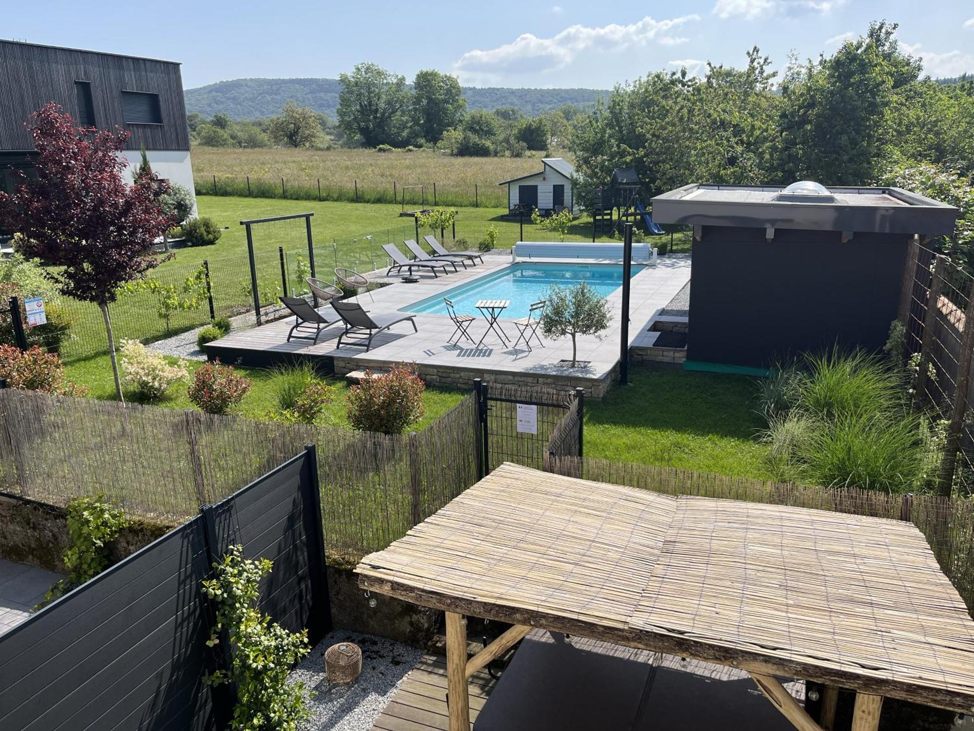 Sejour Detente - Appart'Hotel N 1 Avec Jaccuzi, Piscine Et Petit-Dejeuner Chouzelot Экстерьер фото